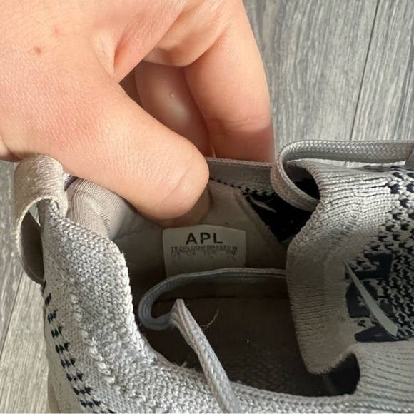 APL Women's TechLoom Breeze - Picture 8 of 8